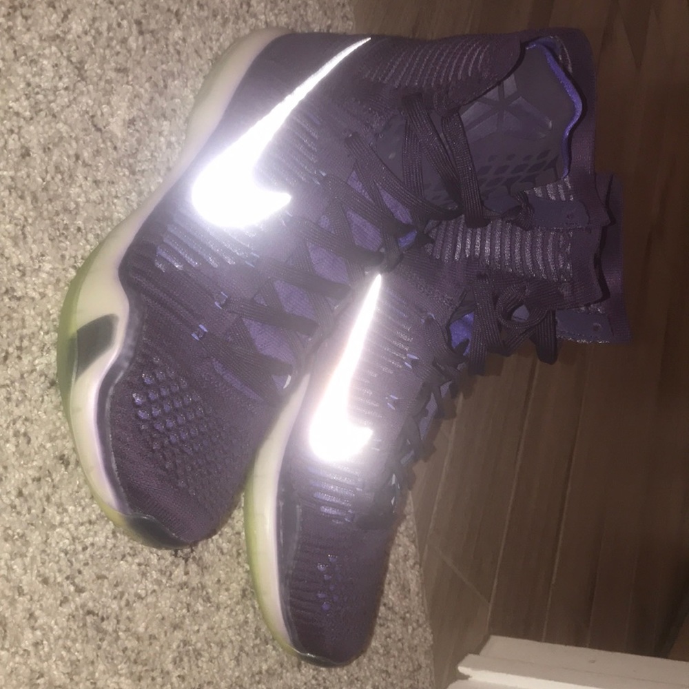 Kobe flyknits! Never worn brand new 10.5